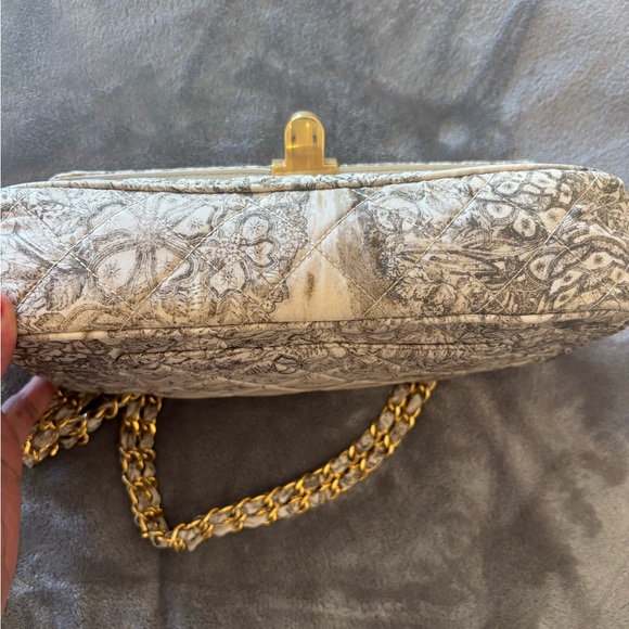 Prada Quilted Floral Shoulder Bag in Cream with Gold Hardware - Picture 8 of 16